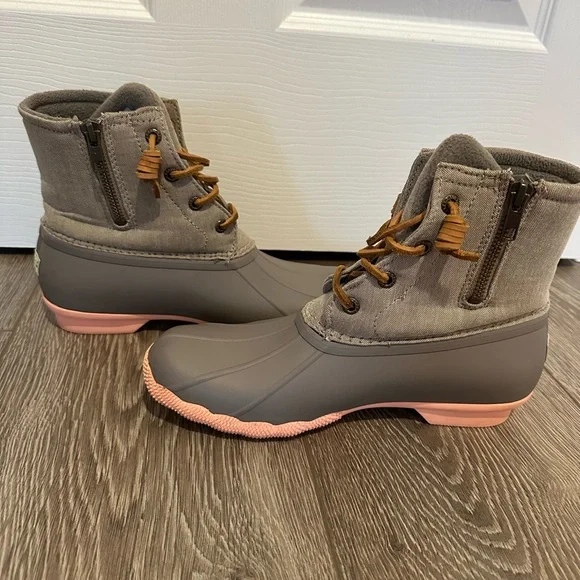 Sperry Women's Winter Boots - Tan and Pink - Picture 5 of 7